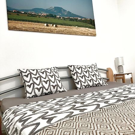 Apartment Sakvice 390 מראה חיצוני תמונה